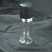 Příslušenství: Mlýnek na koření plast