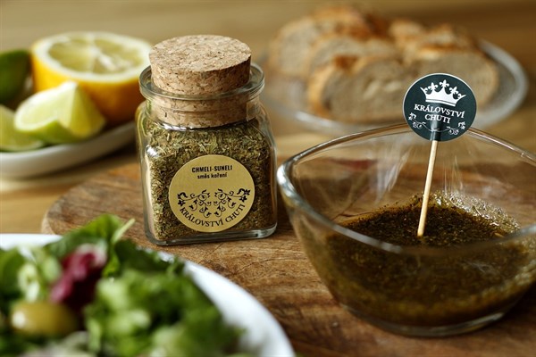 Arménská zálivka Chmeli-Suneli