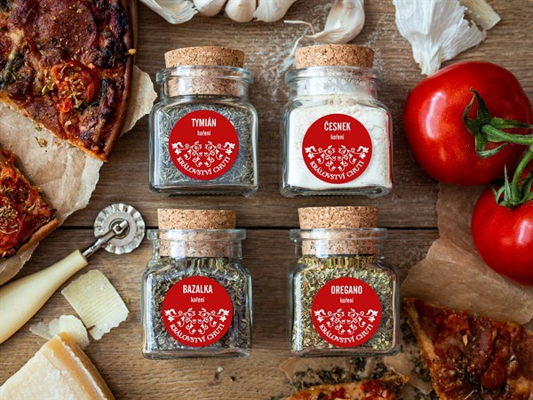 Tipy a triky jak na koření Tip #45: Jaké koření nesmí v kuchyni chybět