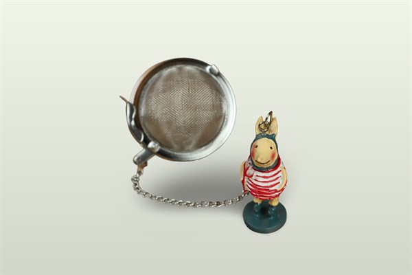  Sítko na čaj s čertíkem