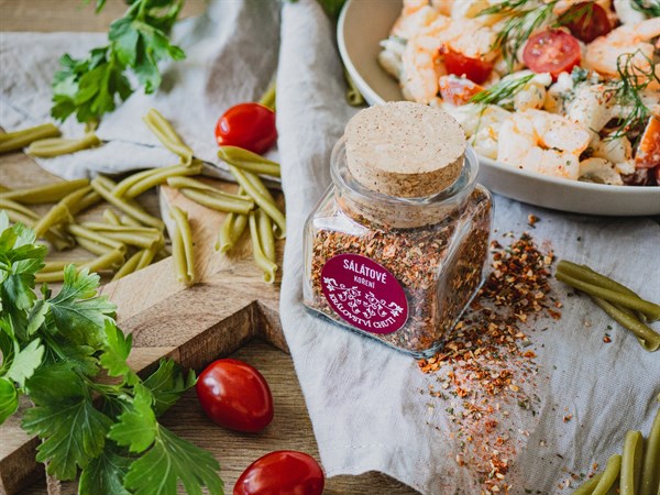 Tip #41: Použijte koření k oživení domácích salátových dresinků